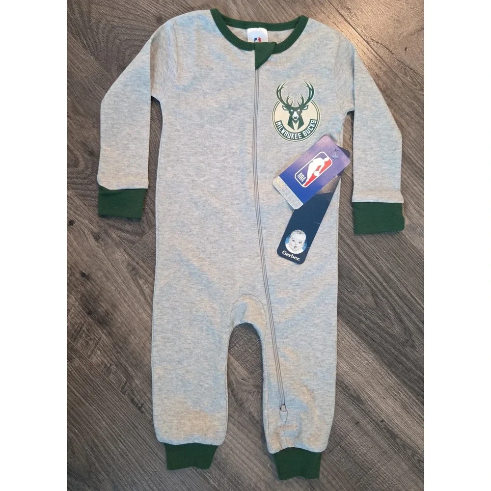 Milwaukee Bucks Zip Up Baby Bodysuit Size 6-9 Months NBA Basketball Gray Green